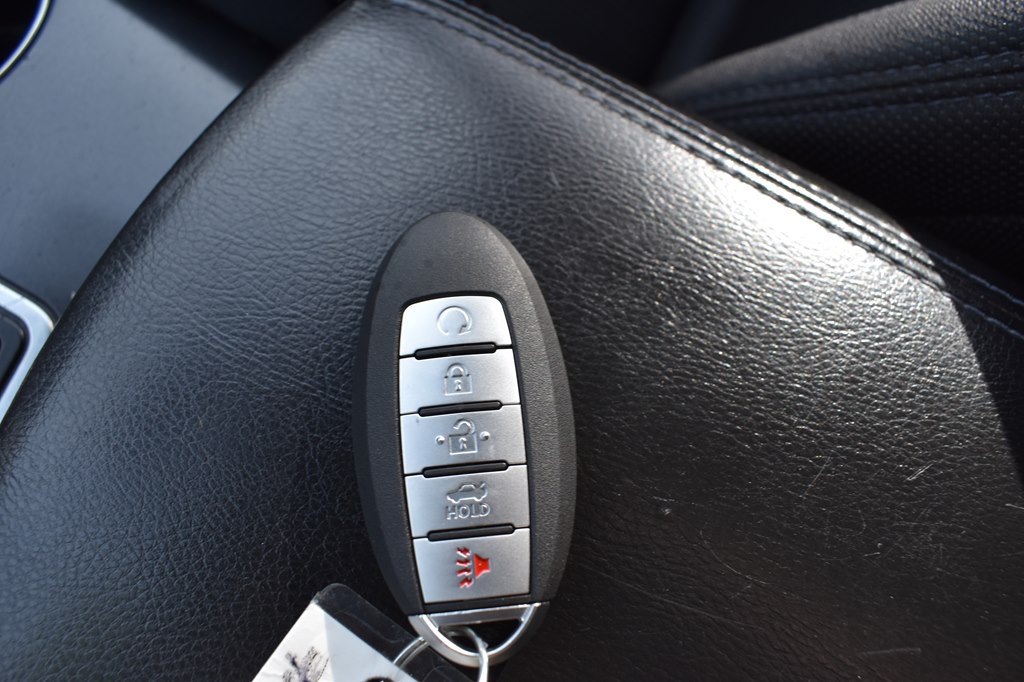 2019 Nissan Maxima Image 15