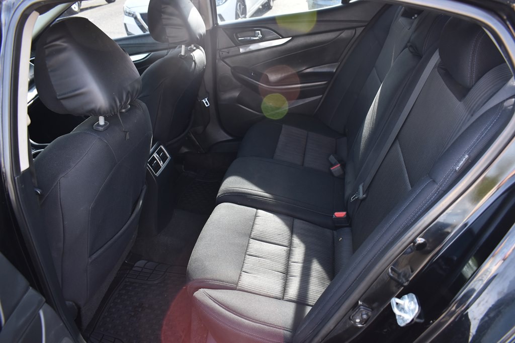 2019 Nissan Maxima Image 16