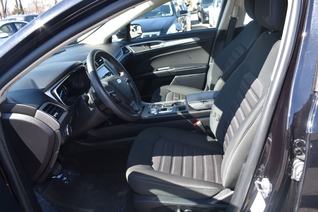 2019 Ford Fusion Image 9