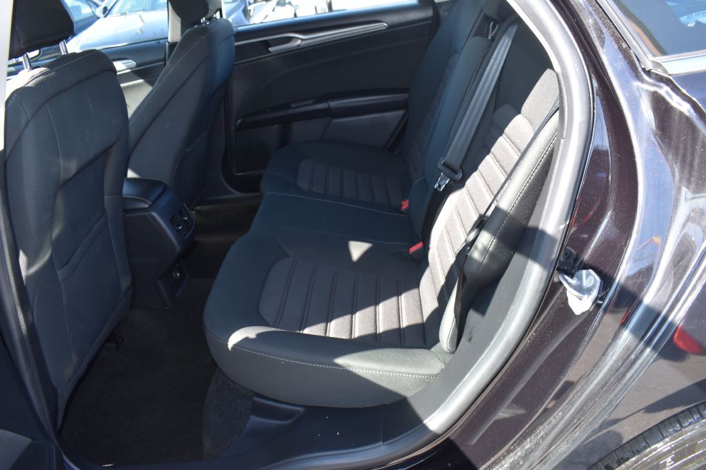 2019 Ford Fusion Image 10
