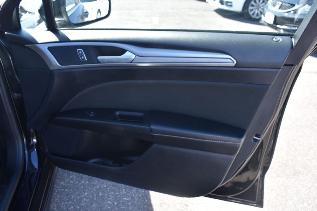 2019 Ford Fusion Image 11