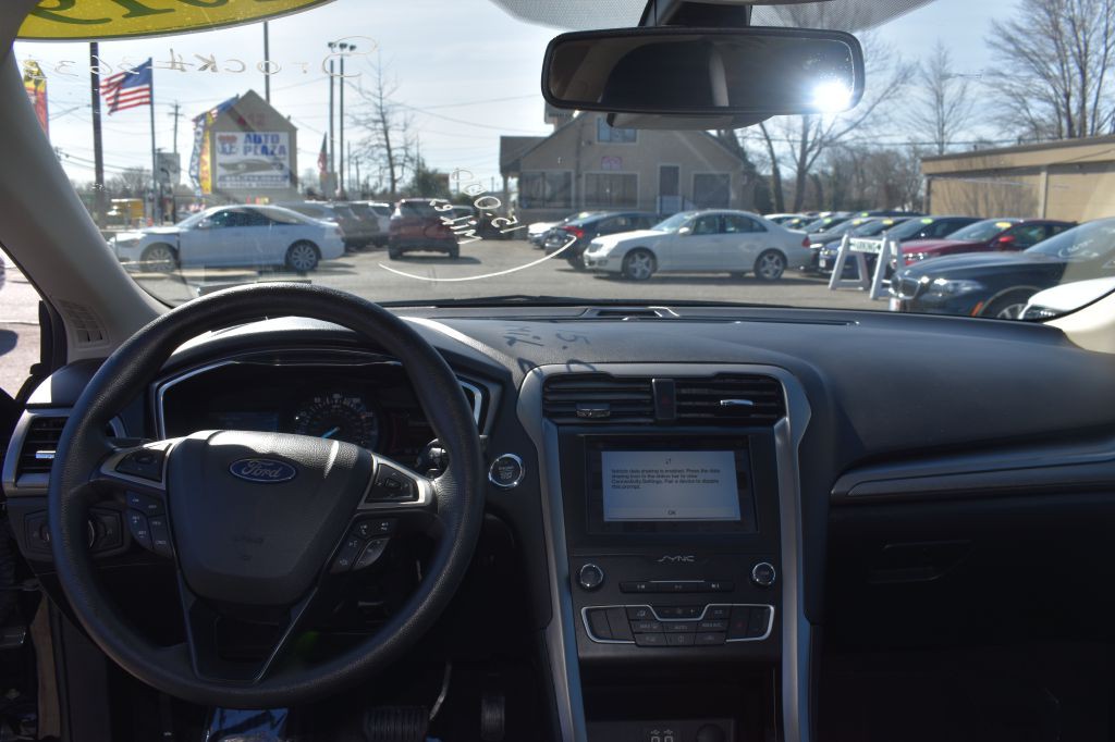 2019 Ford Fusion Image 14