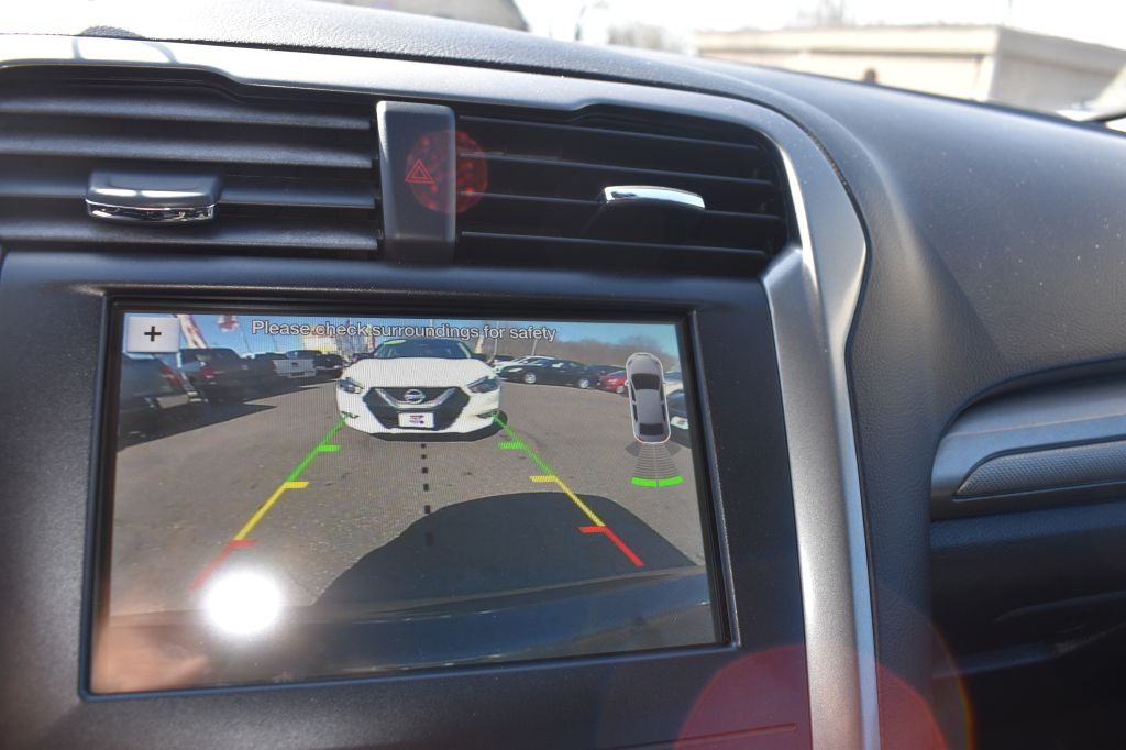 2019 Ford Fusion Image 17
