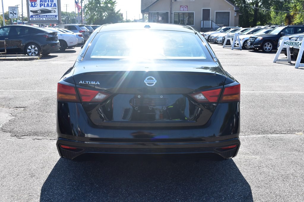 2020 Nissan Altima Image 7