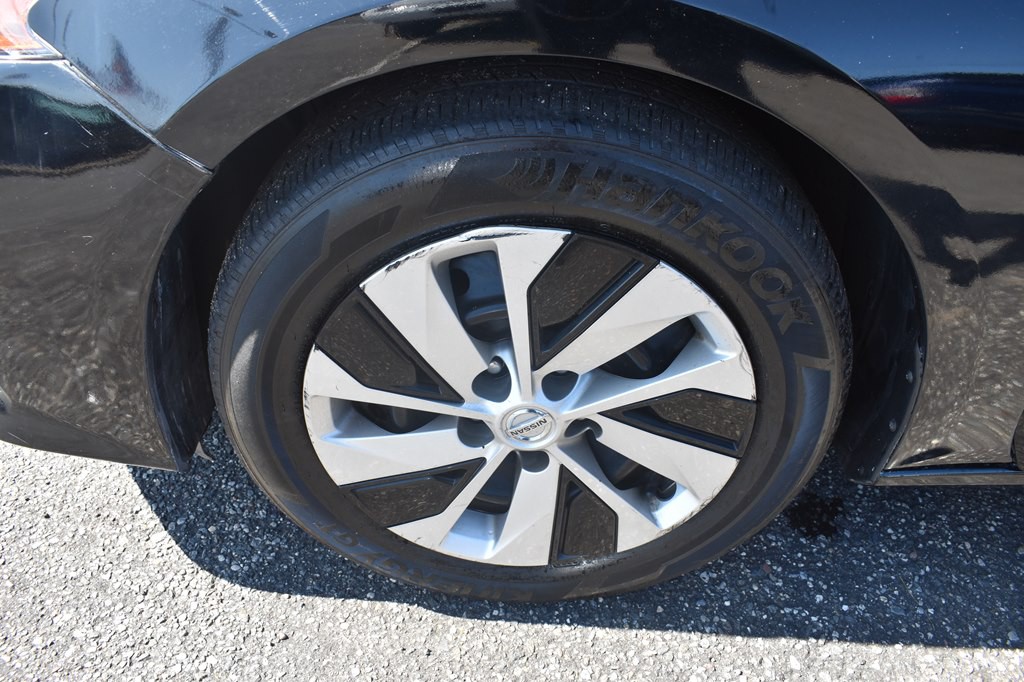 2020 Nissan Altima Image 21