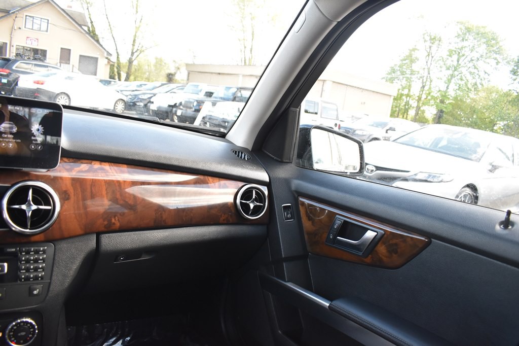 2015 Mercedes-Benz GLK-Class Image 19