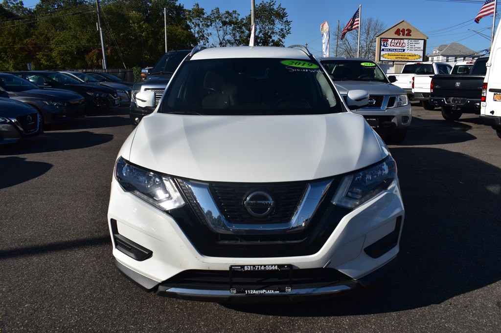 2019 Nissan Rogue Image 2