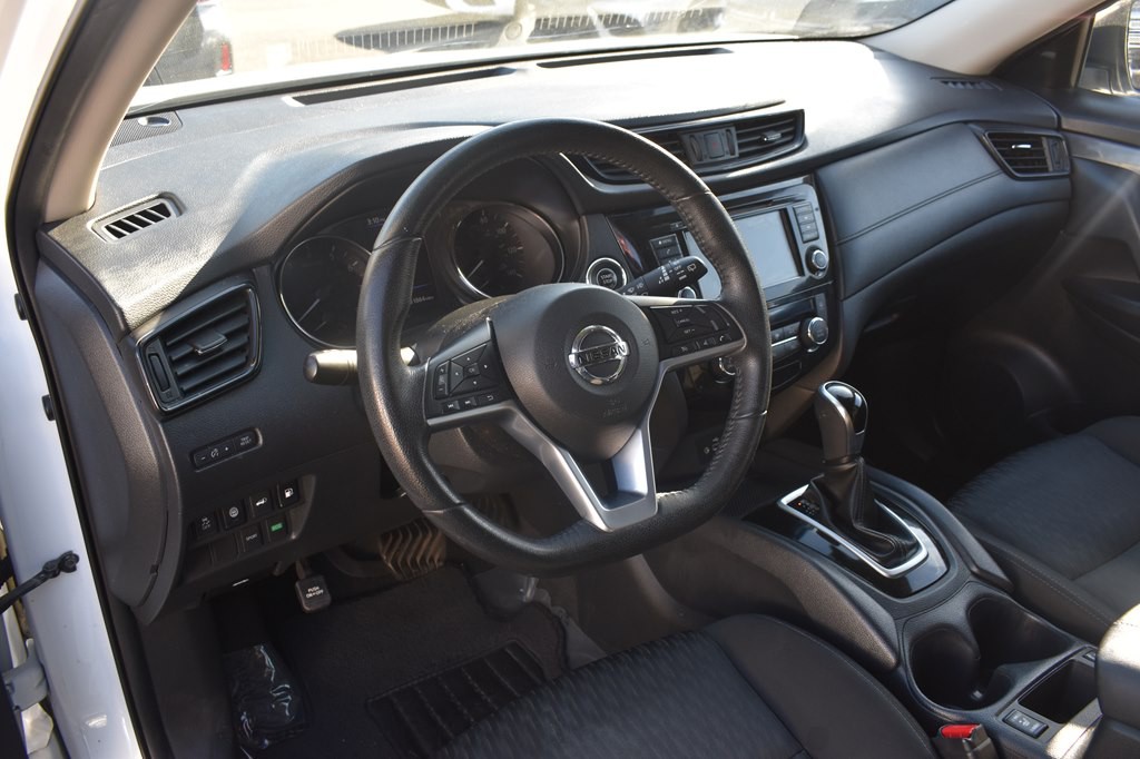 2019 Nissan Rogue Image 8