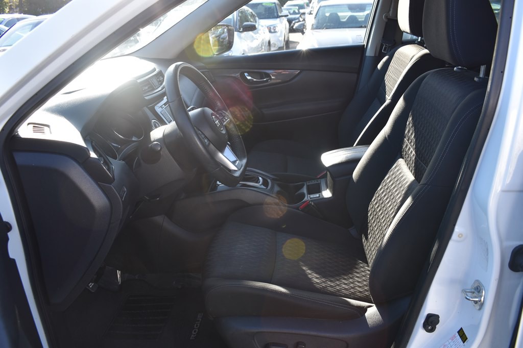 2019 Nissan Rogue Image 9