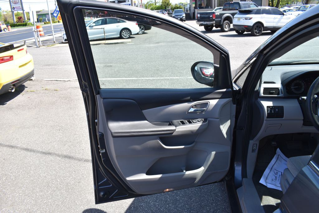2017 Honda Odyssey Image 8