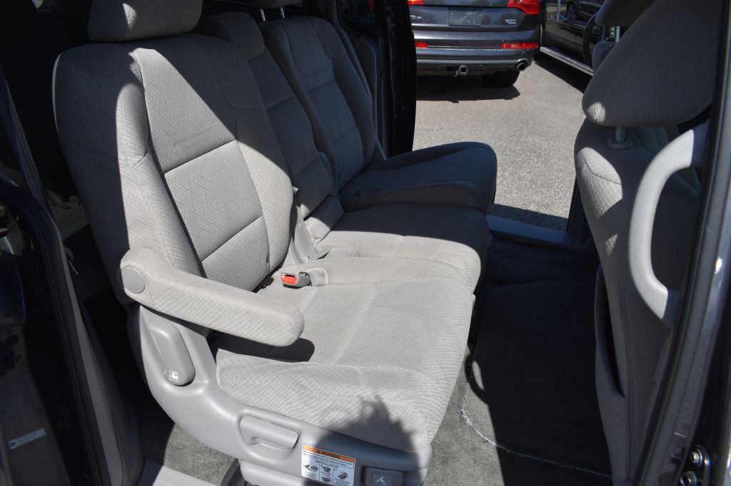 2017 Honda Odyssey Image 14