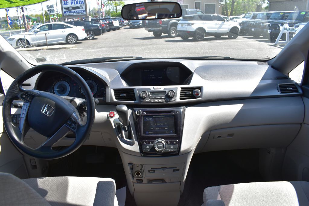2017 Honda Odyssey Image 17