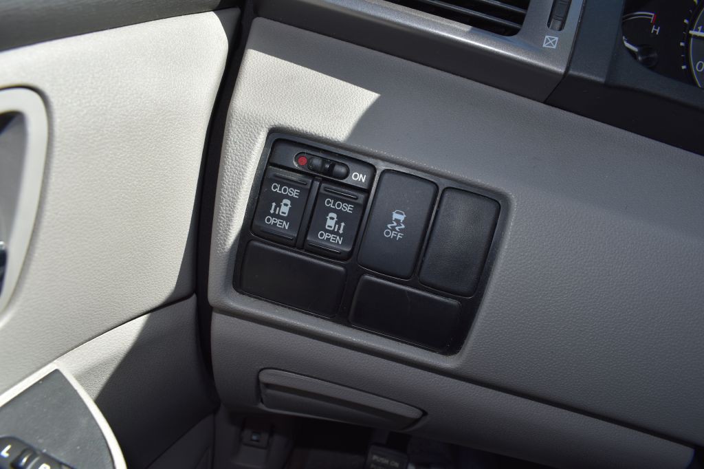 2017 Honda Odyssey Image 20