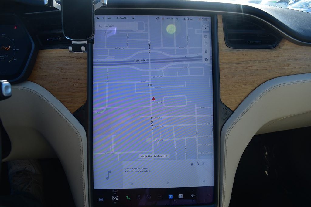 2020 Tesla Model S Image 14