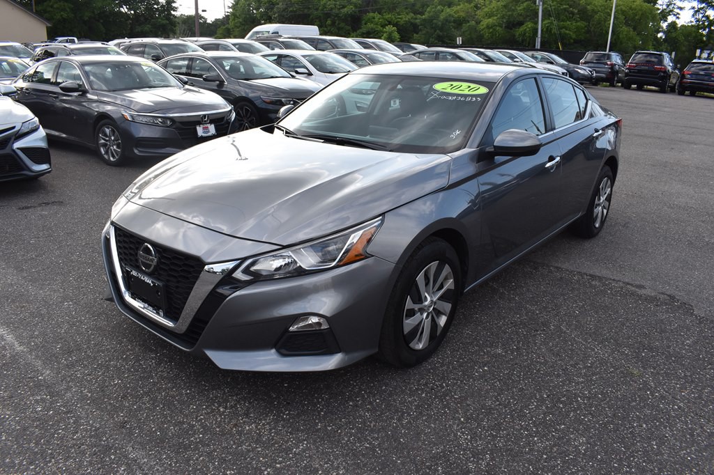 2020 Nissan Altima Image 4
