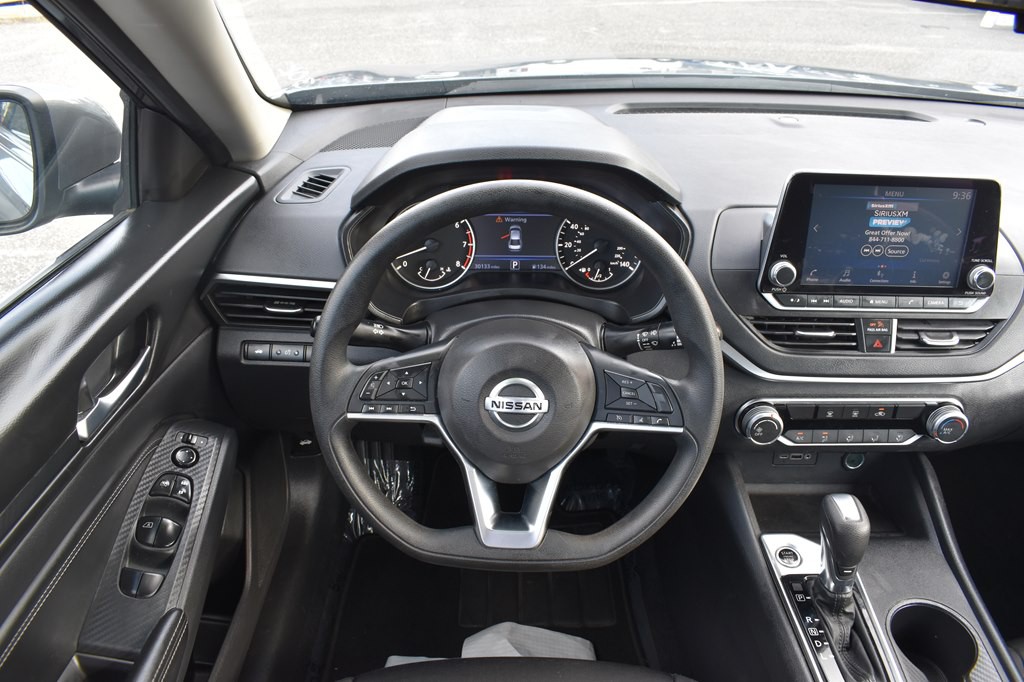 2020 Nissan Altima Image 18