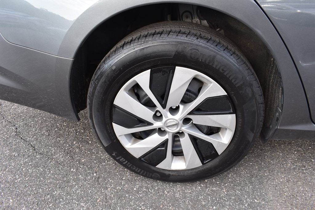 2020 Nissan Altima Image 26