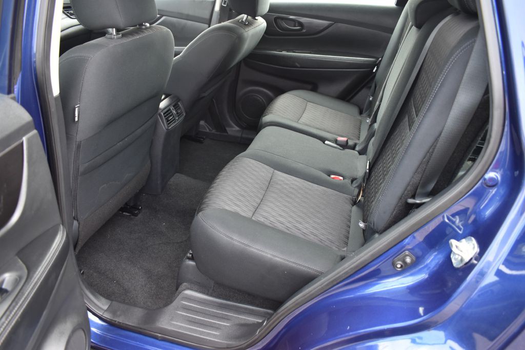 2019 Nissan Rogue Image 14