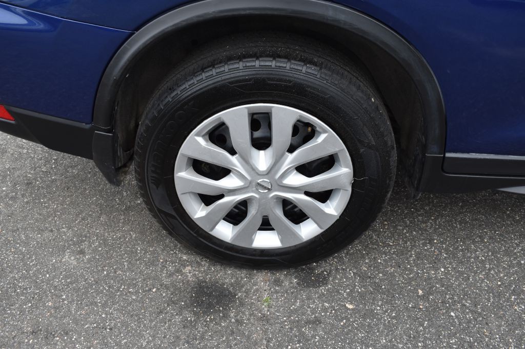 2019 Nissan Rogue Image 24