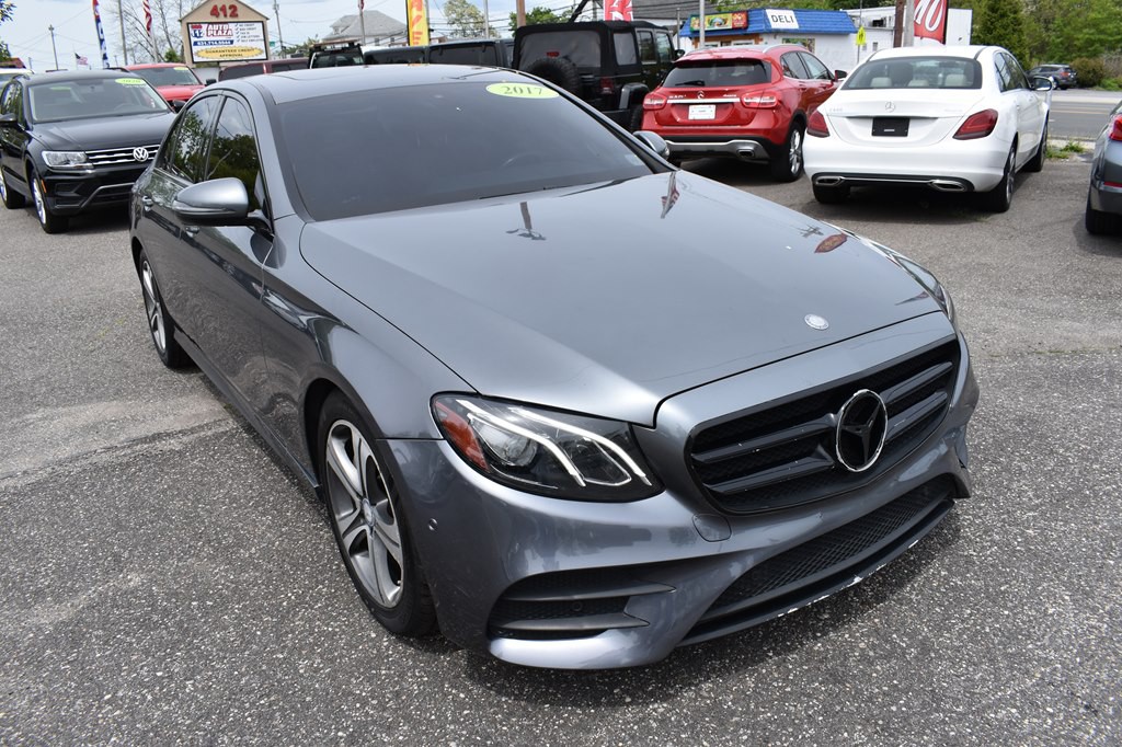 2017 Mercedes-Benz E-Class Image 1