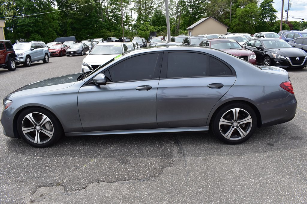 2017 Mercedes-Benz E-Class Image 5