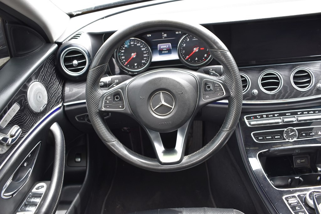 2017 Mercedes-Benz E-Class Image 22
