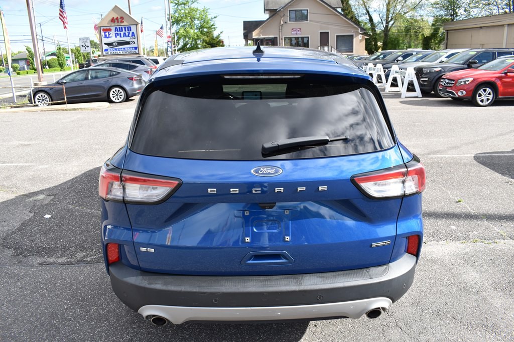 2022 Ford Escape Image 7