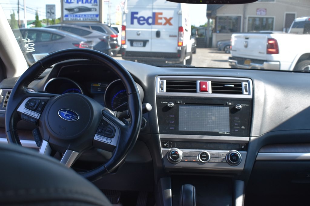 2016 Subaru Outback Image 18