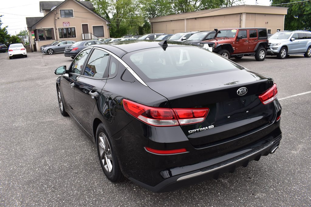 2019 Kia Optima Image 6