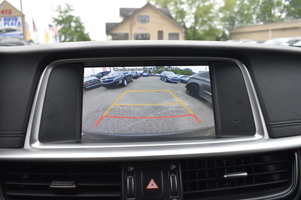 2019 Kia Optima Image 14
