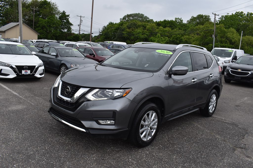 2020 Nissan Rogue Image 1