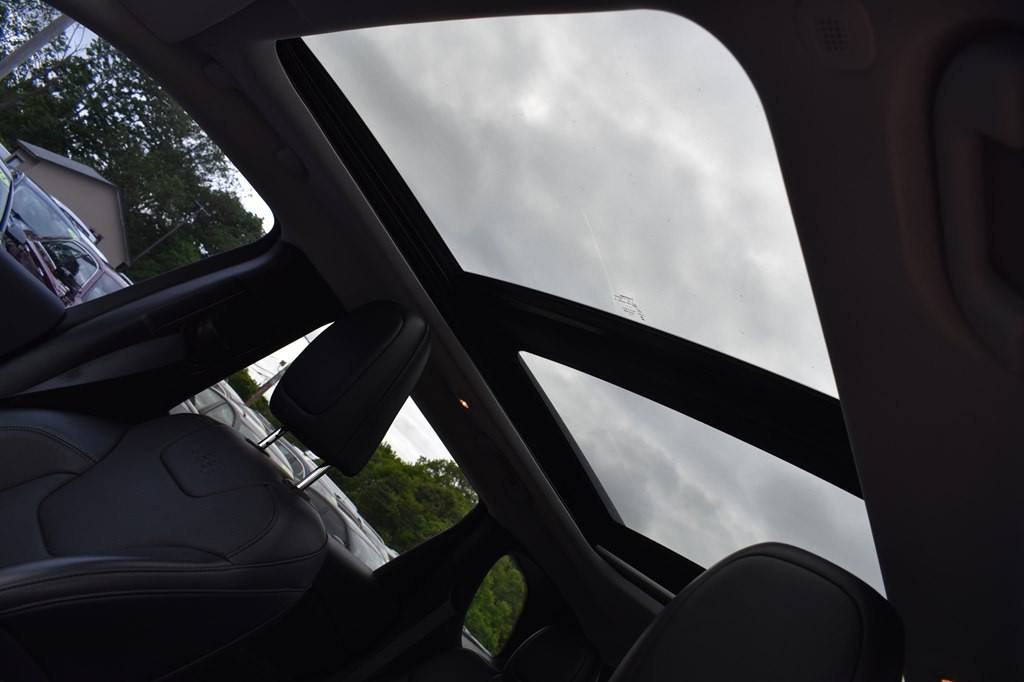 2022 Jeep Cherokee Image 12