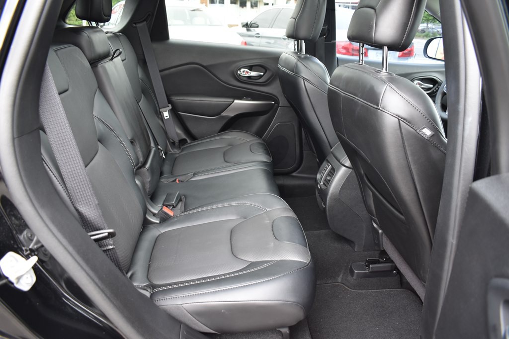 2022 Jeep Cherokee Image 25