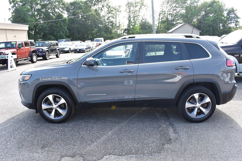 2019 Jeep Cherokee Image 5