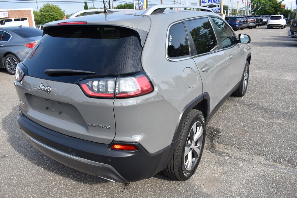 2019 Jeep Cherokee Image 8