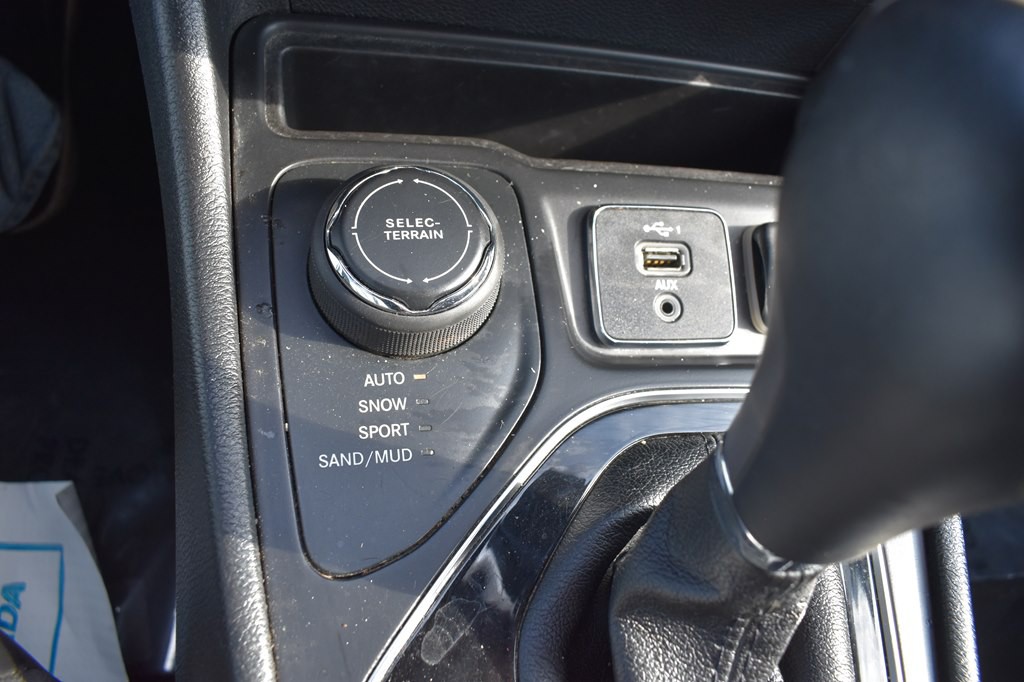 2019 Jeep Cherokee Image 14