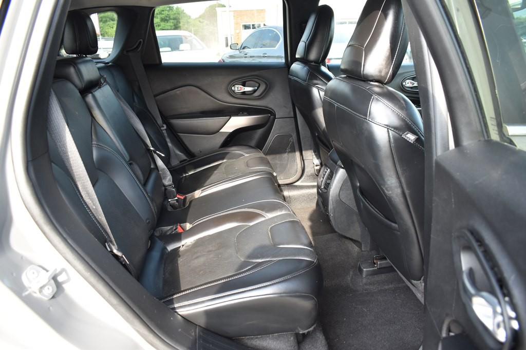 2019 Jeep Cherokee Image 21