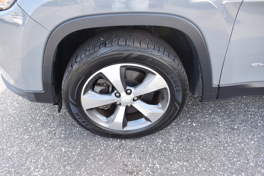 2019 Jeep Cherokee Image 26