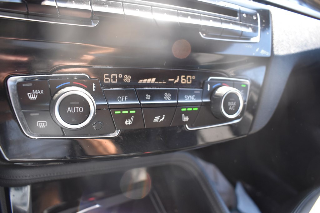 2016 BMW X1 Image 13