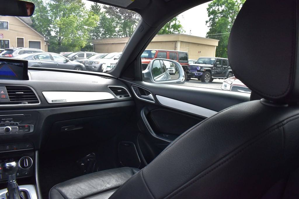 2018 Audi Q3 Image 24