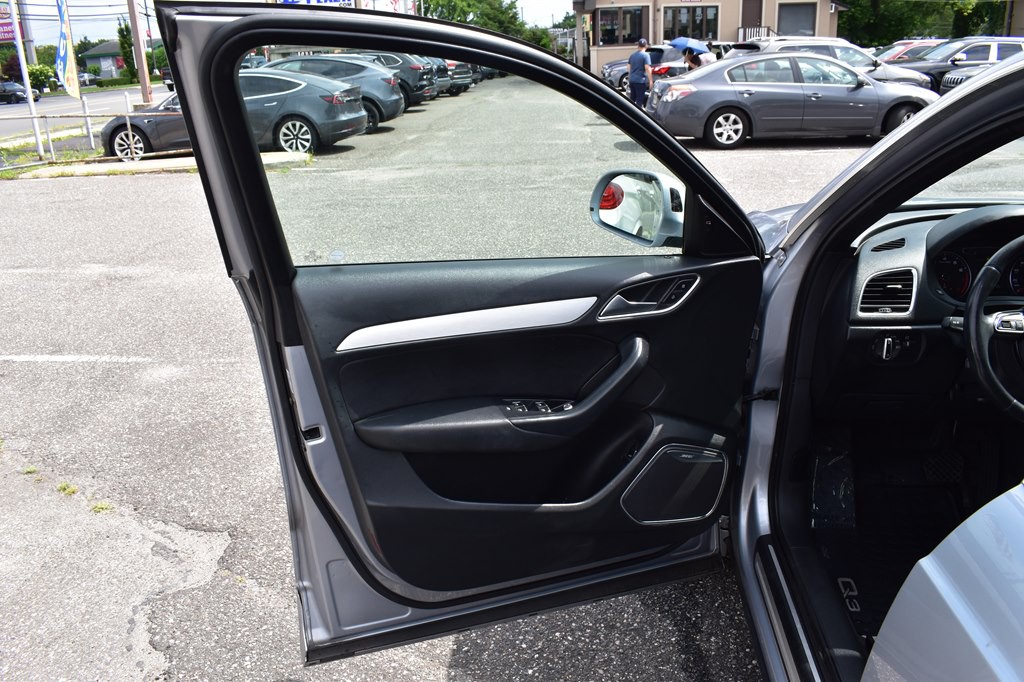 2018 Audi Q3 Image 27