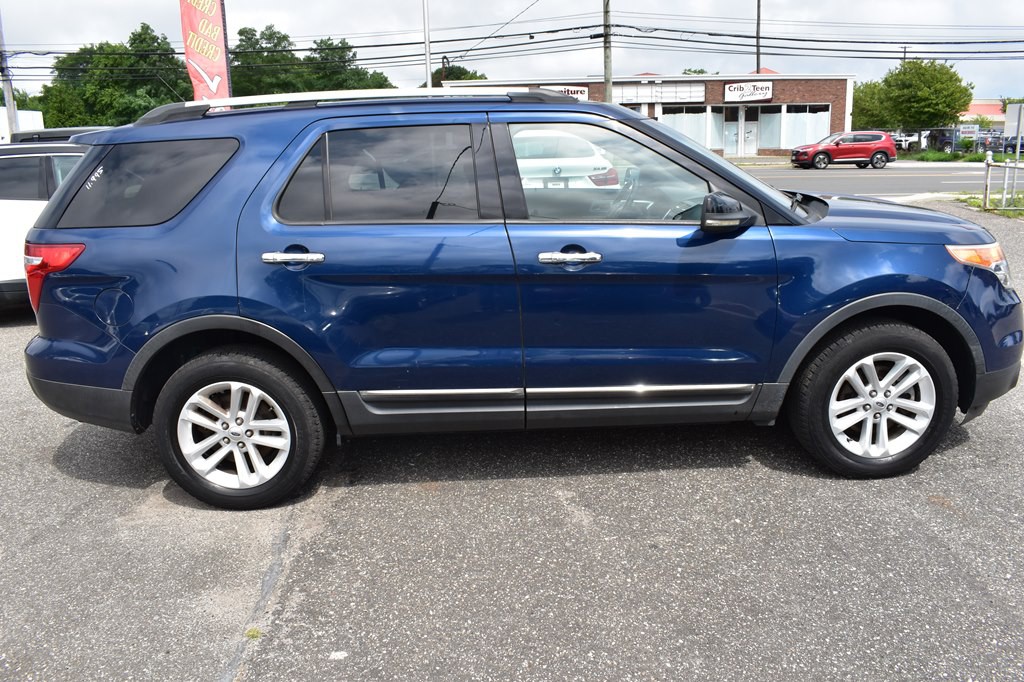 2012 Ford Explorer Image 9