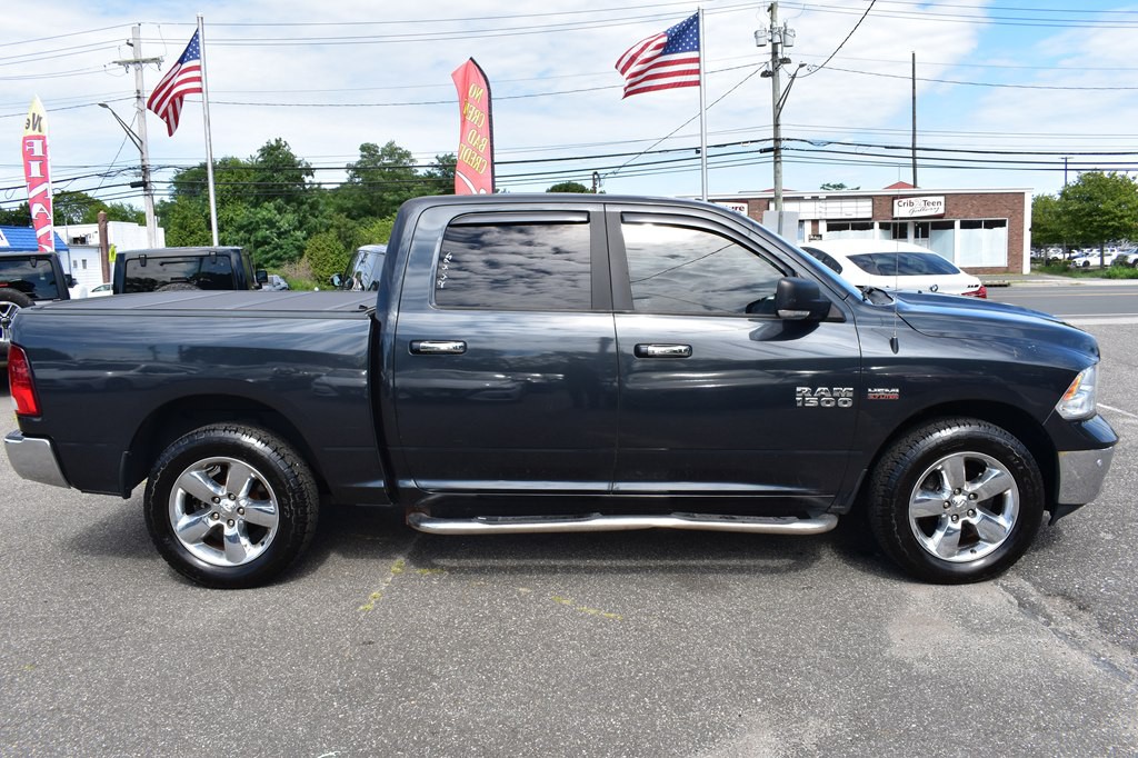 2017 RAM 1500 Image 9
