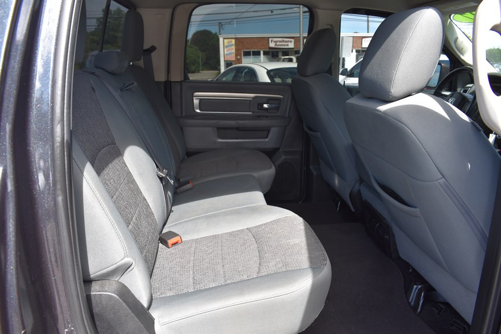 2017 RAM 1500 Image 19