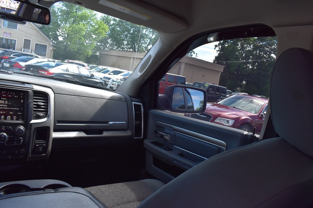 2017 RAM 1500 Image 24