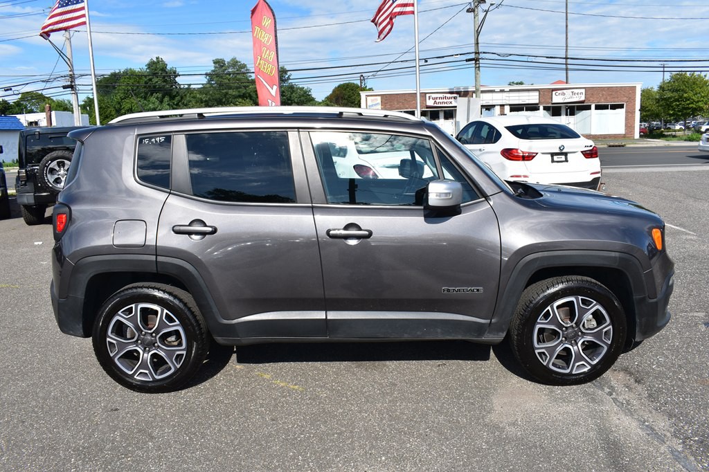 2016 Jeep Renegade Image 9