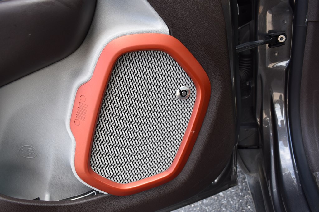 2016 Jeep Renegade Image 12