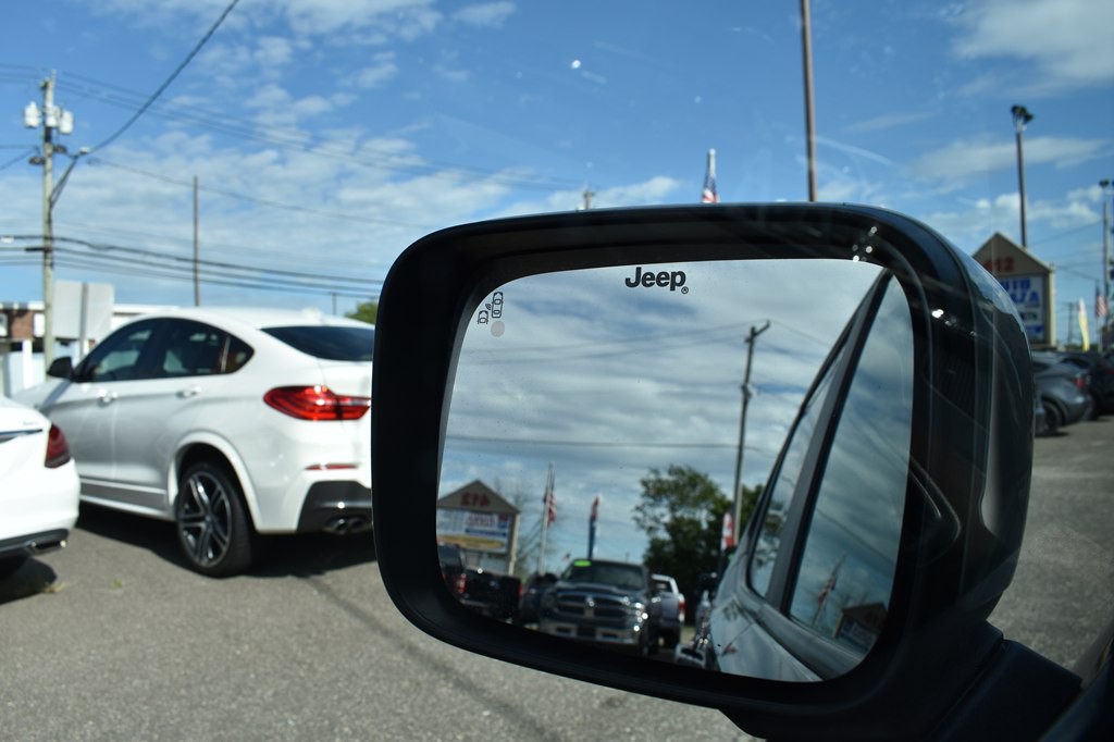 2016 Jeep Renegade Image 13