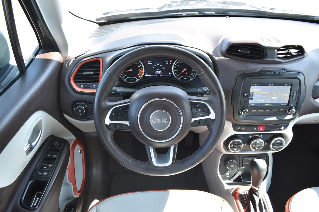 2016 Jeep Renegade Image 25