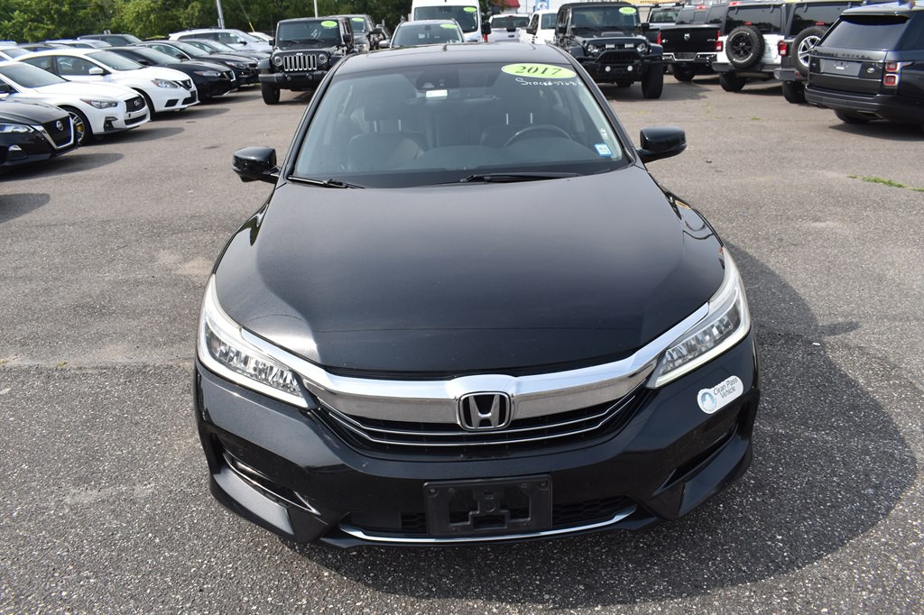 2017 Honda Accord Image 2